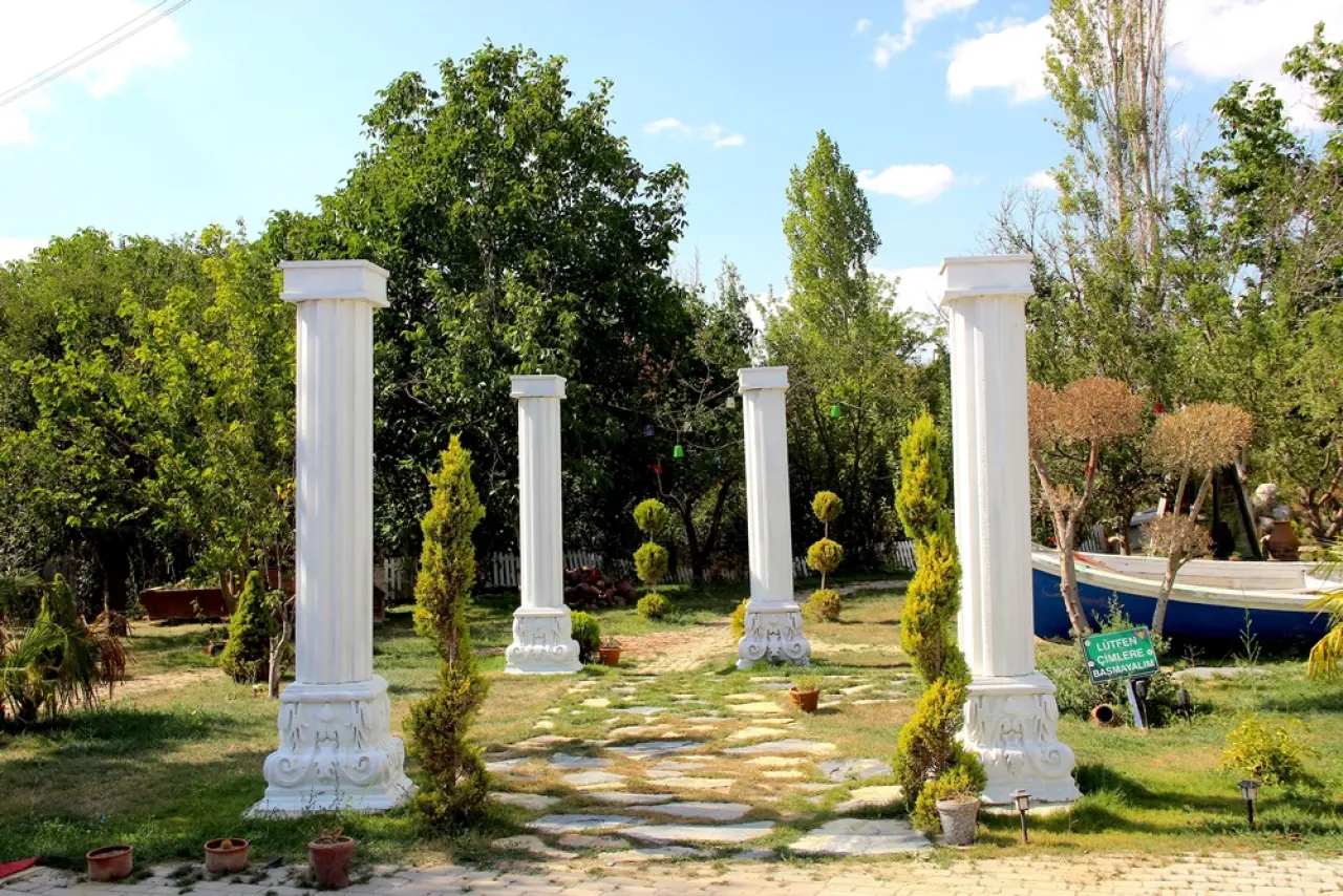 Balık Lokantasını Fotoğraf Platosuna Dönüştürdü 2
