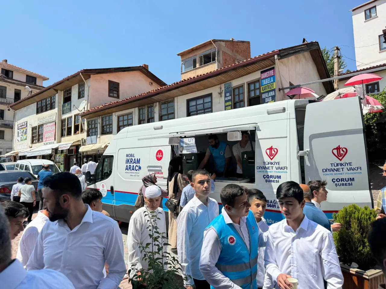 TDV Mobil İkram Aracı İskilip'te Hizmet Verdi 4