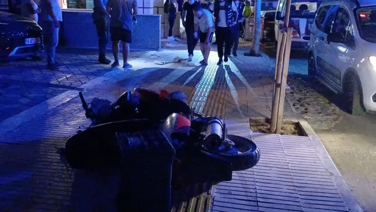 Polisten Kaçarken Kaza Yaptı 3