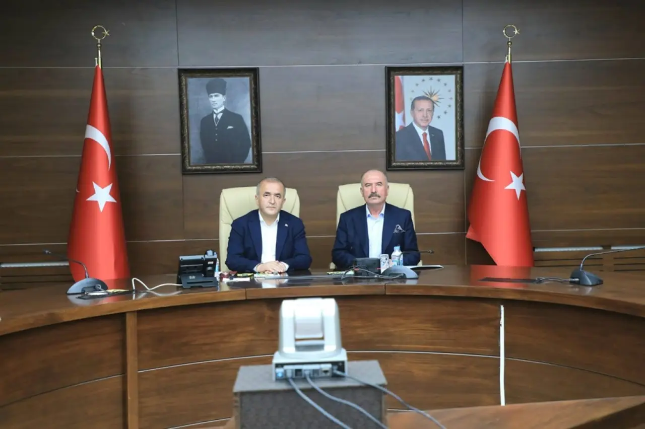 Vali Çalgan, Elazığ’da 3