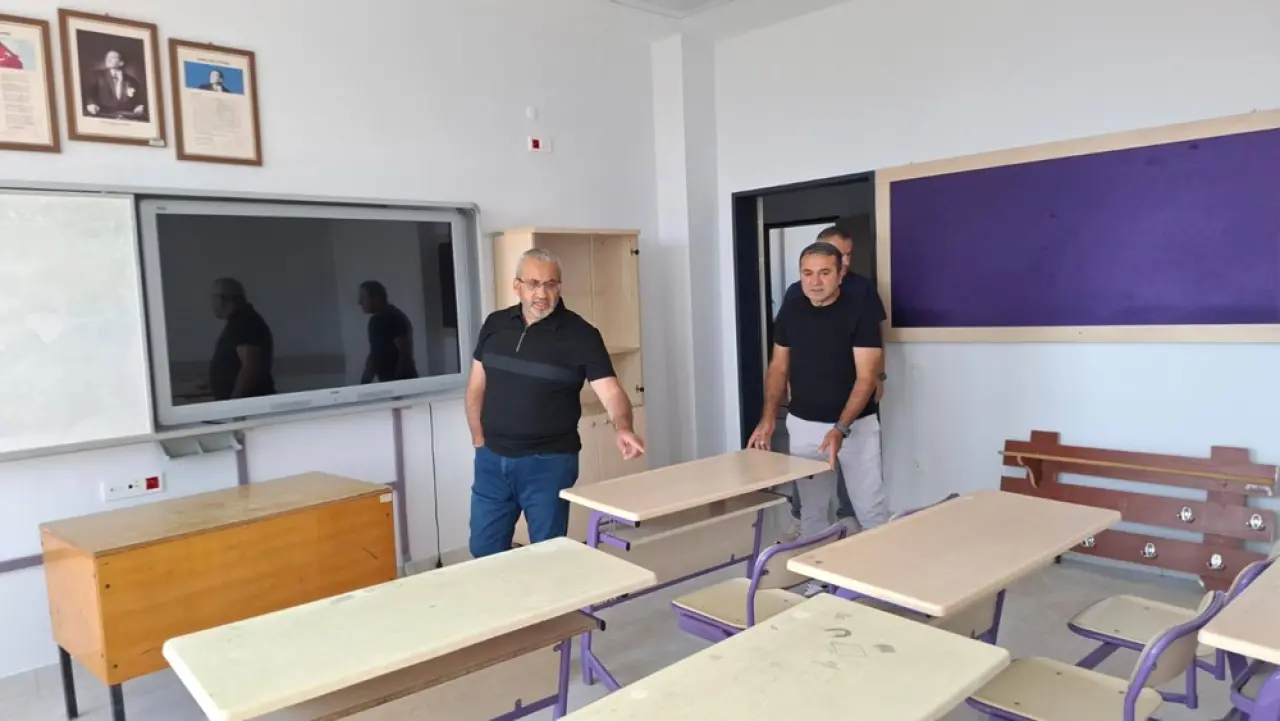 Çağlar, İlçelerdeki Okul Hazırlıklarını İnceledi 7