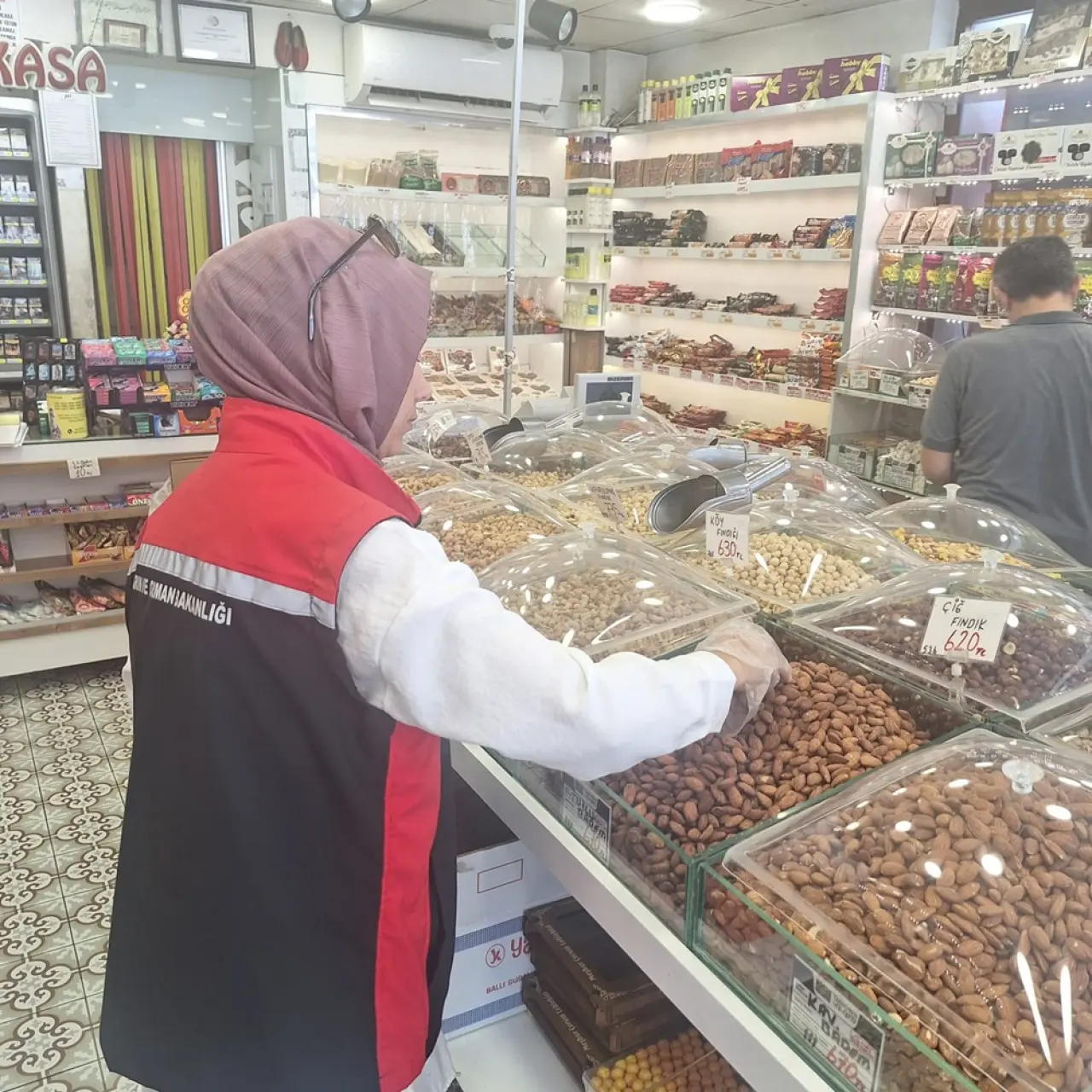 Kuruyemiş Satıcılarına Gıda Güvenliği Denetimi 1