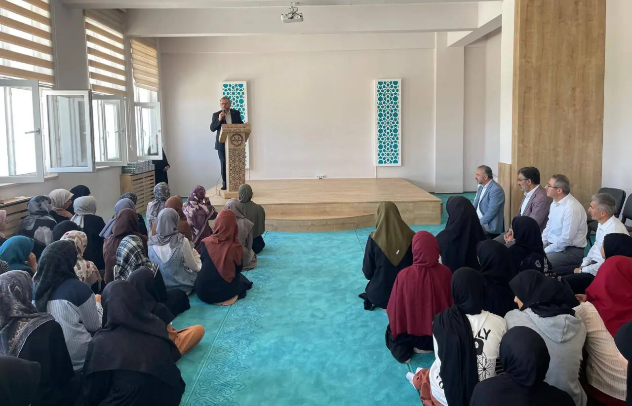 Genel Müdür Kondi, Kur’an Kursu’nda 3