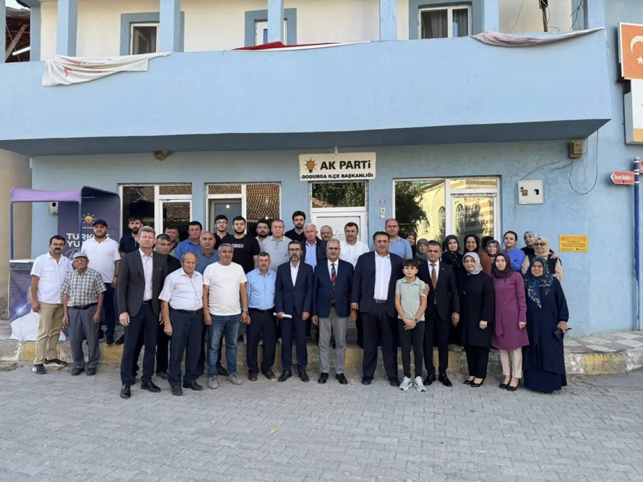 Milletvekillerinden İlçeler Turu 4