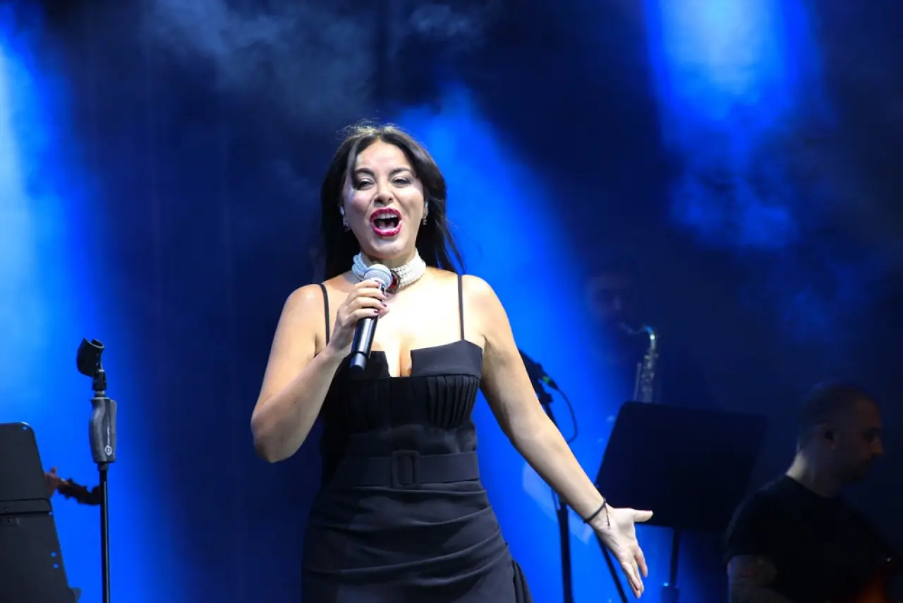Haluk Levent ve Zara Rüzgarı 2