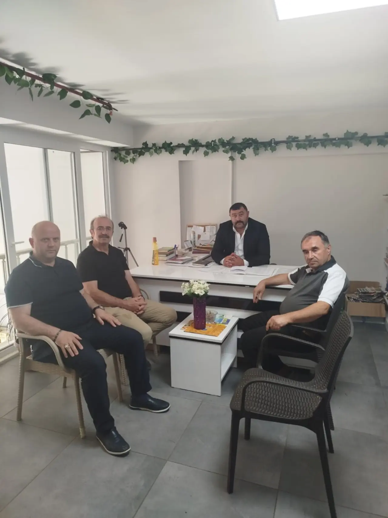 İki Birlik Güçlerini Birleştirdi 1