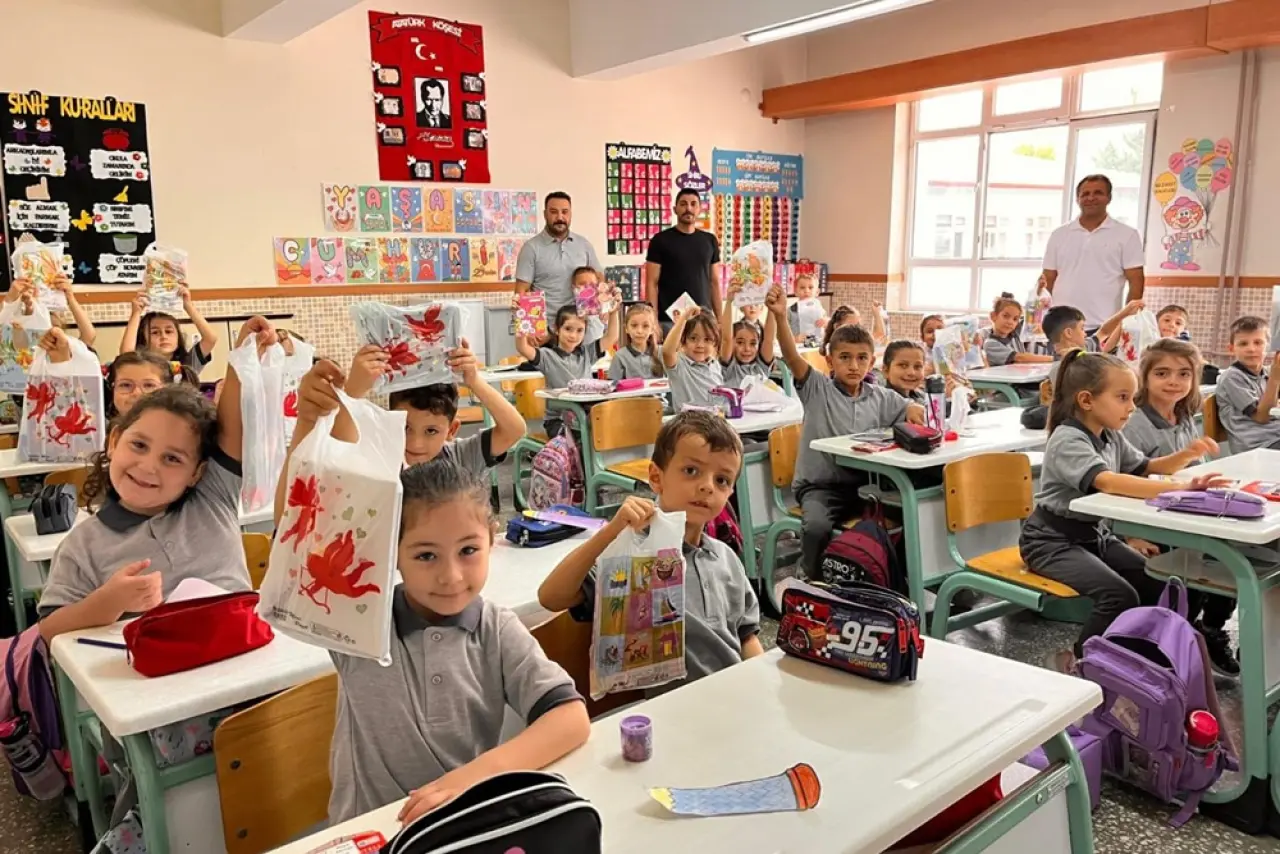 Kitaplar Devletten, Defter Kalem Belediyeden 4