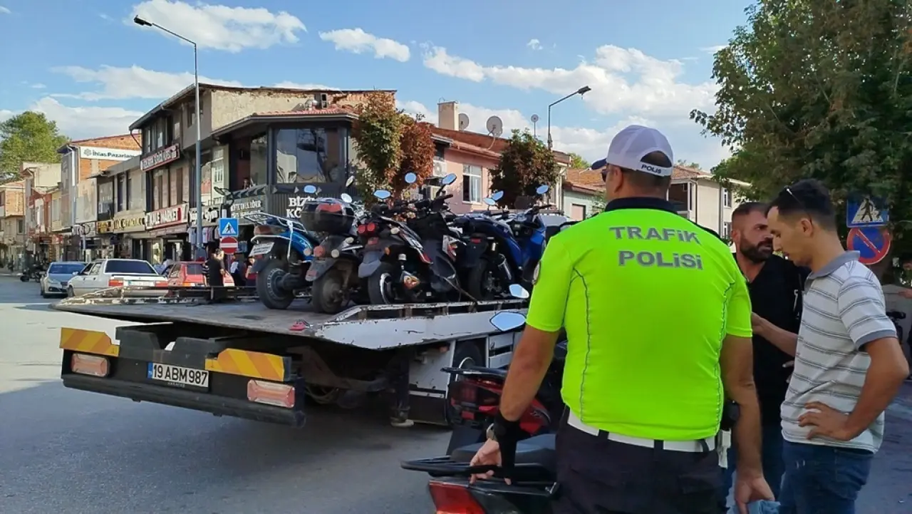 20 Motosiklet Trafikten Men Edildi 2
