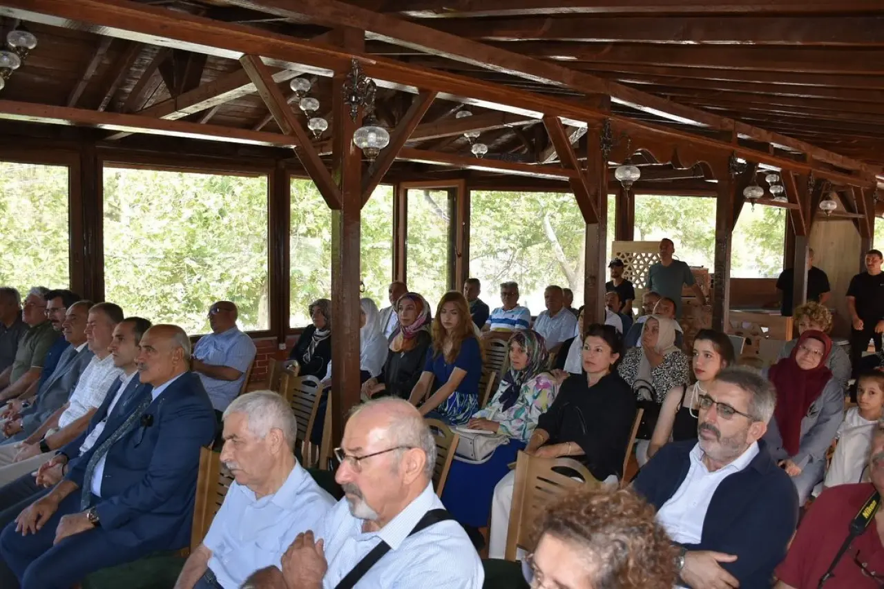 İskilip’te Kültür Paneli ve Sanat Ödülleri Töreni Düzenlendi 5