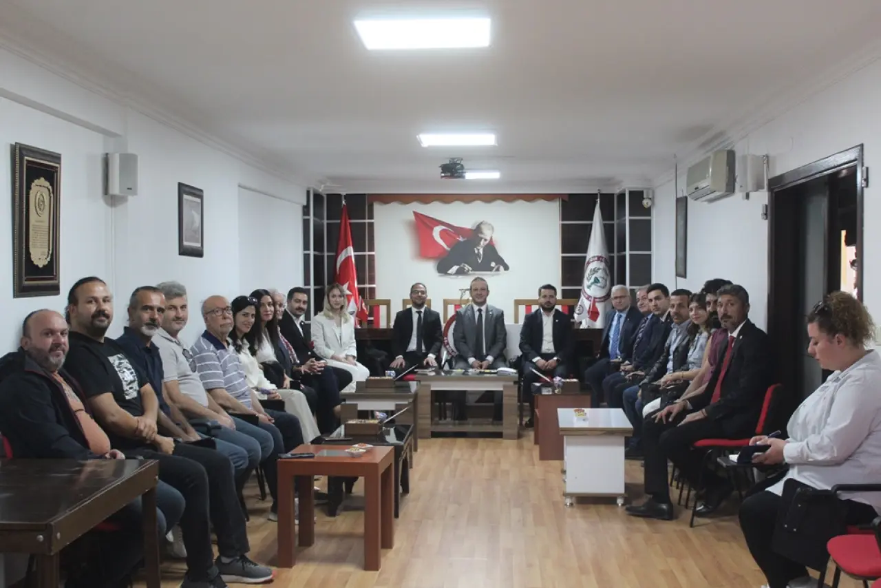 Erol Afacan ve Yeni Yönetim Mazbatasını Aldı 2