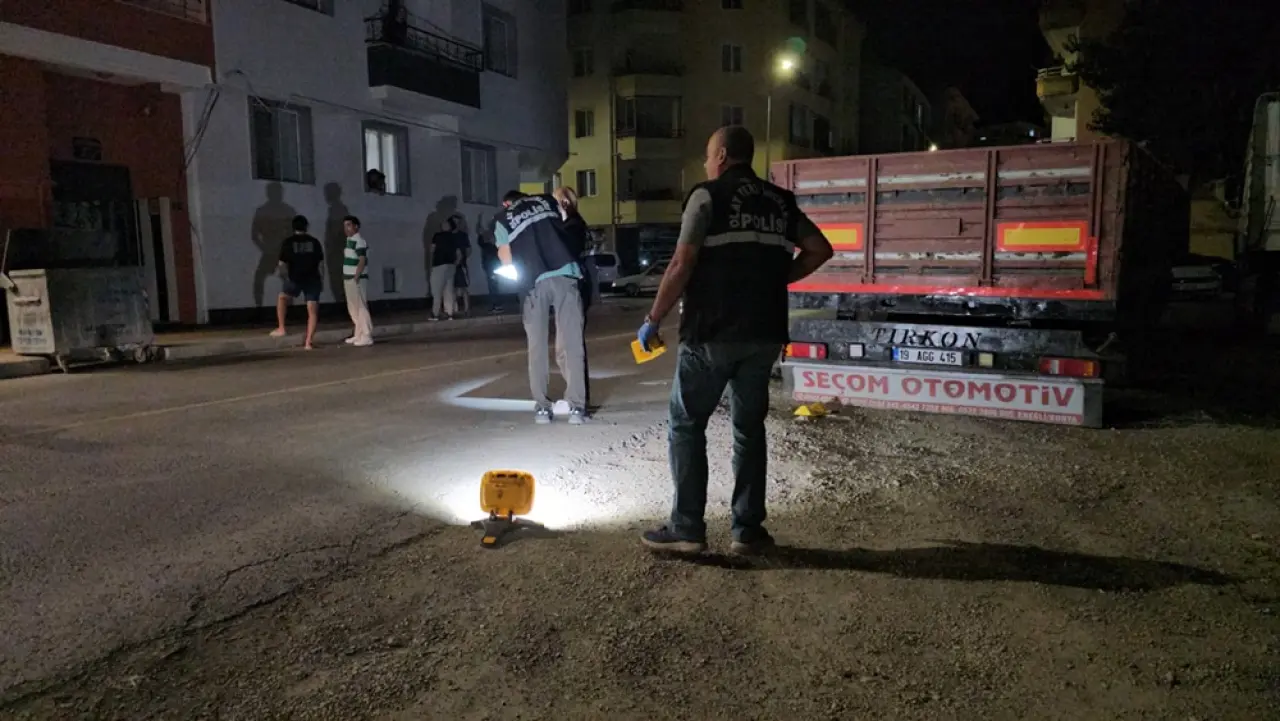 Pompalı Tüfekle Apartmana Ateş Açtılar 2