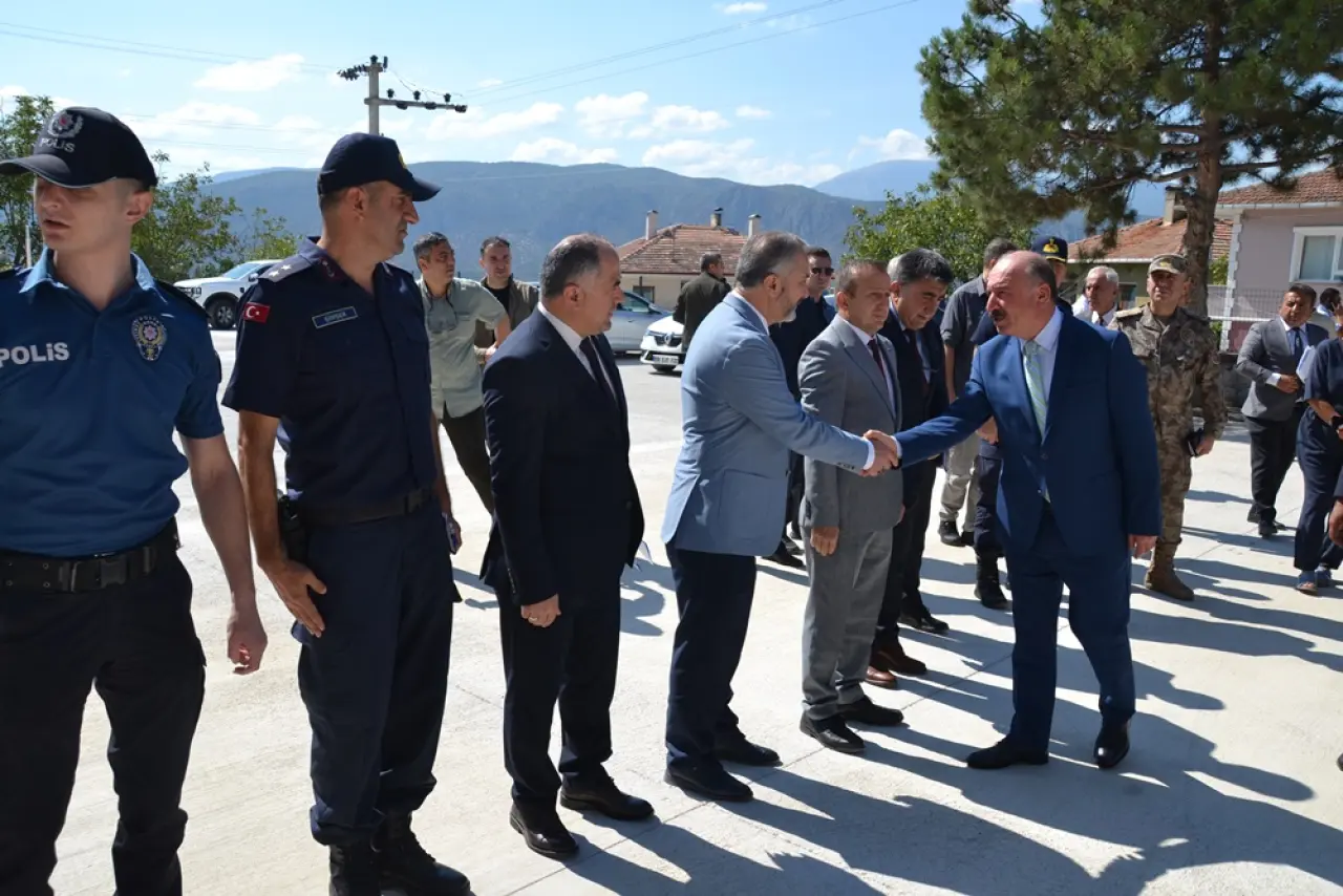 Vali Çalgan, Kargı'da Muhtarlarla Buluştu 3