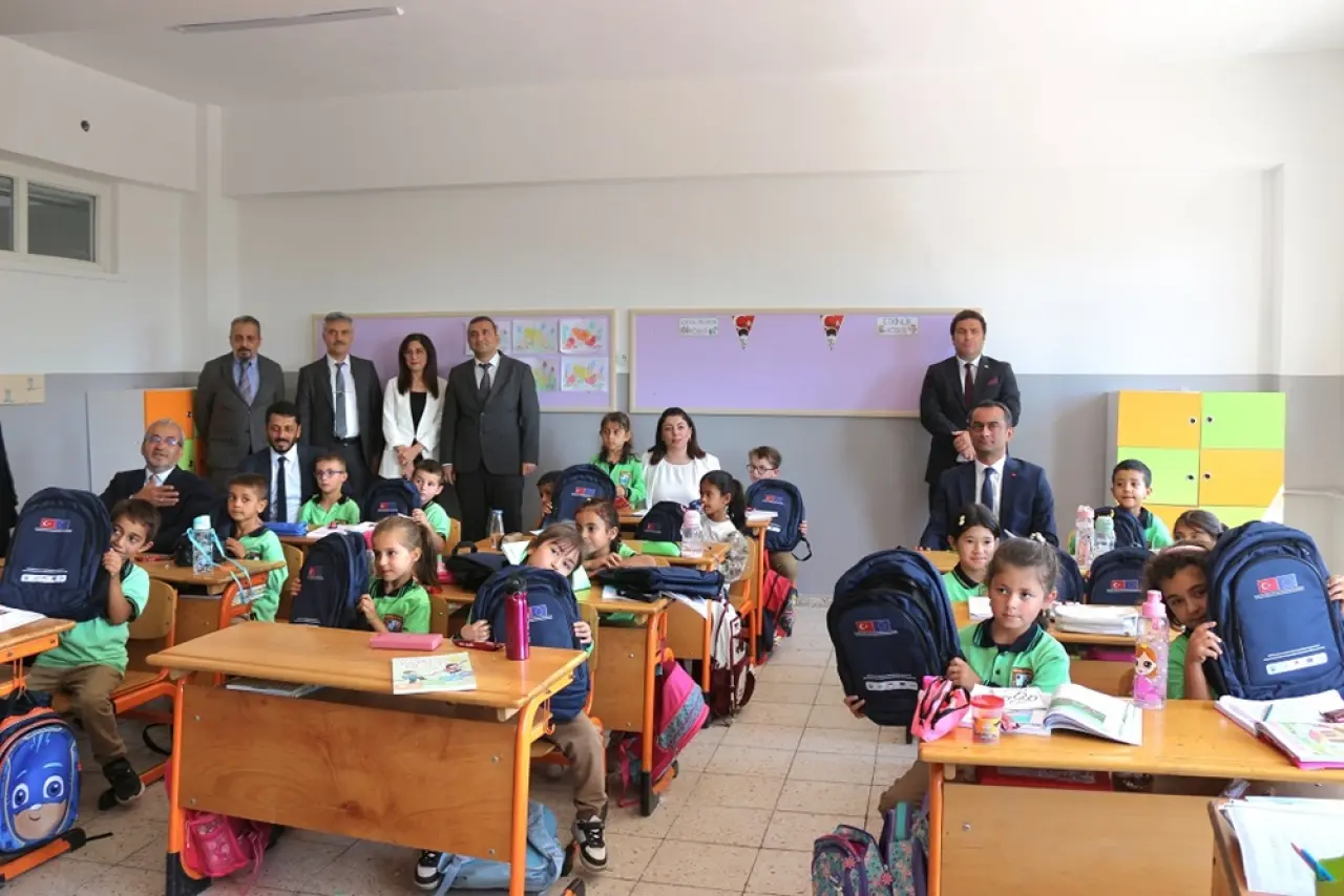 Miniklerin Yüzlerini Güldüren Armağan 4