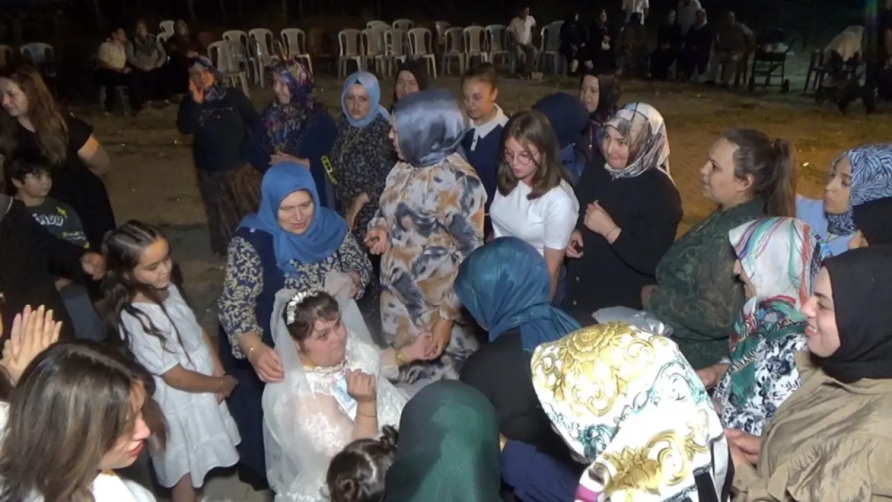 Down Sendromlu Gencin Düğün Hayali Gerçek Oldu 6