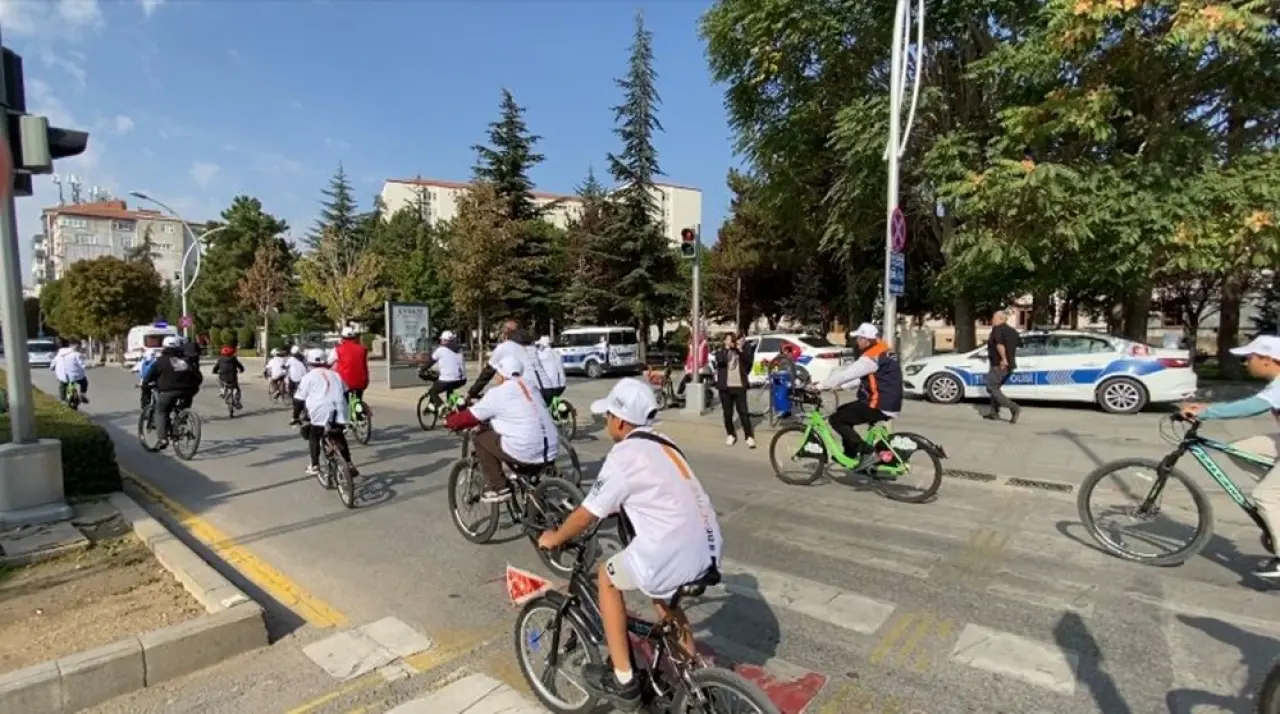 Pedallar, Spor Haftası İçin Döndü 1