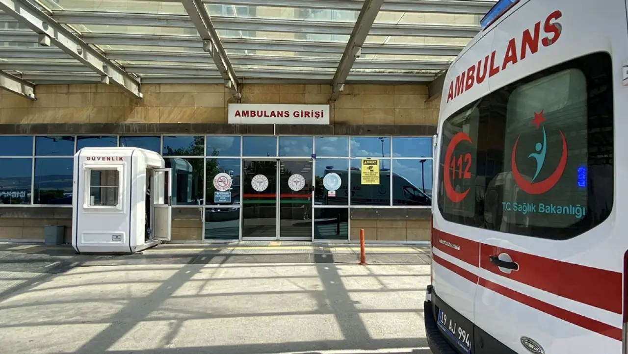Kızlar Arasında Çıkan Kavgada: 3 Yaralı 3