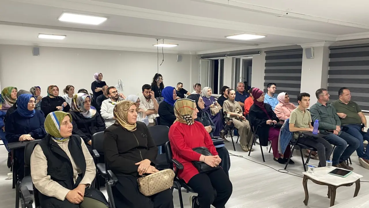 ‘Sigara ve Doğurganlık’ Konulu Konferans Düzenlendi 2