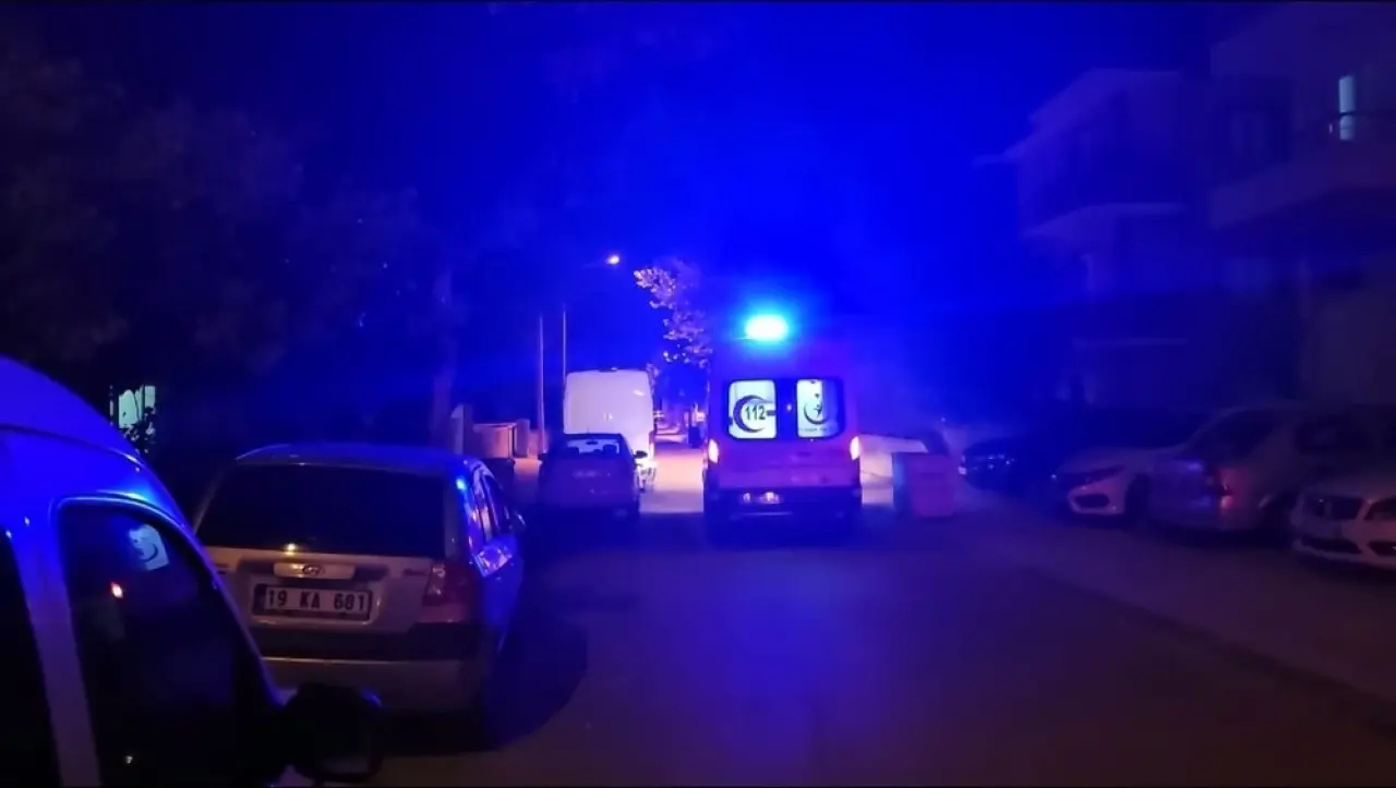 Kızlar Arasında Çıkan Kavgada: 3 Yaralı 1