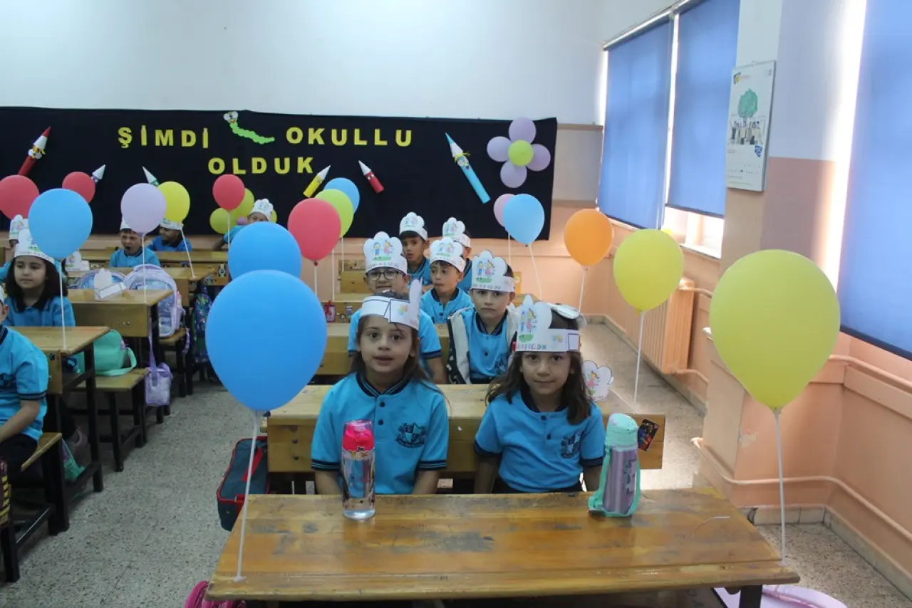 Minikler İlk Kez Okul Sıralarında 5