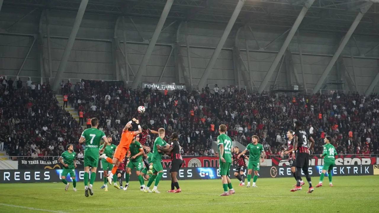 Duvara Karşı: 1-1 7