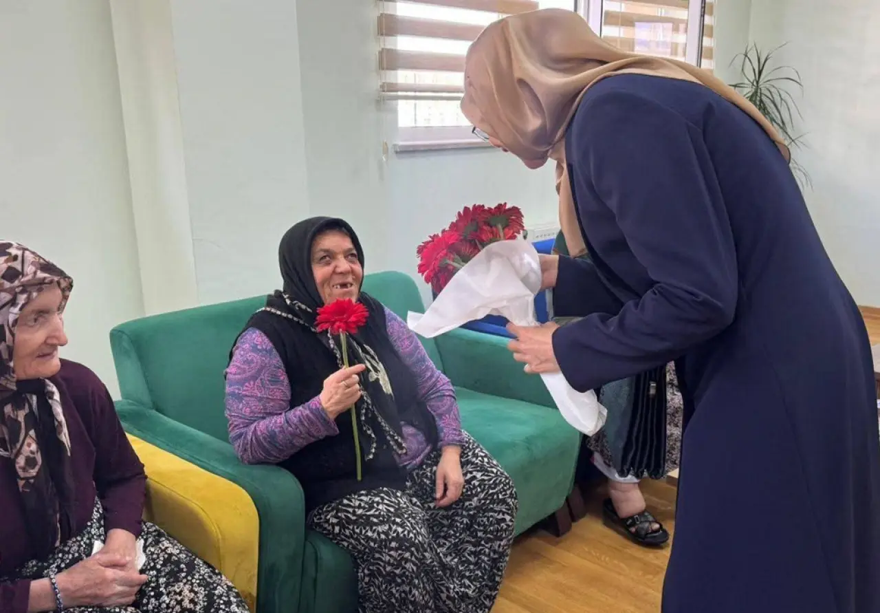 Meydanda 'Koruyan Geliştiren Sağlık' Etkinliği 1