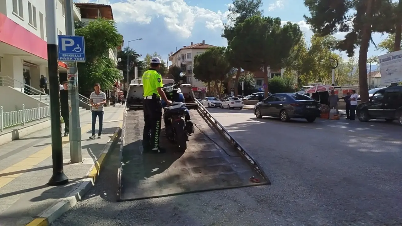 20 Motosiklet Trafikten Men Edildi 4