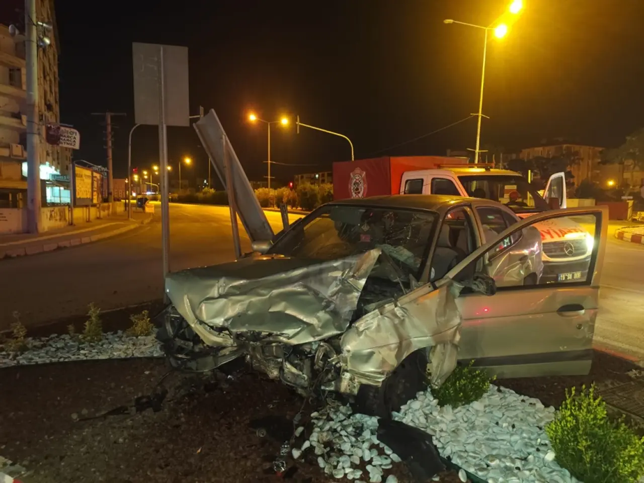 İki Otomobilin Çarpıştı: 2 Yaralı 2