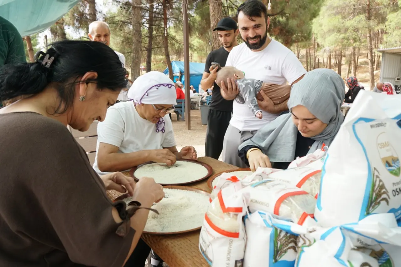 Kara Yolunda Sürücülere Pirinç Pilavı İkram Edildi 4