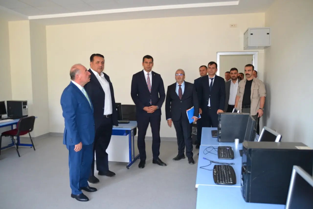 Çalgan, Kargı Cumhuriyet İlkokulu'nu İnceledi 1