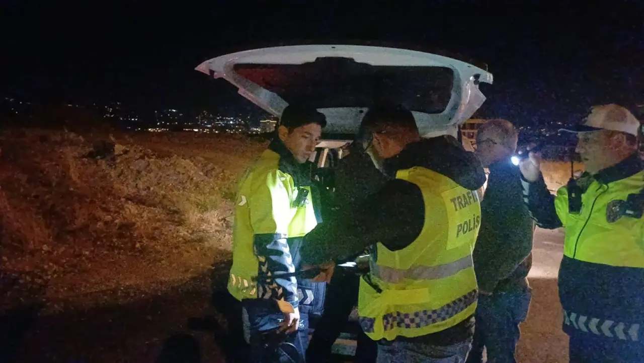 Polis Durdurdu, Cipten Tüfek Çıktı 1