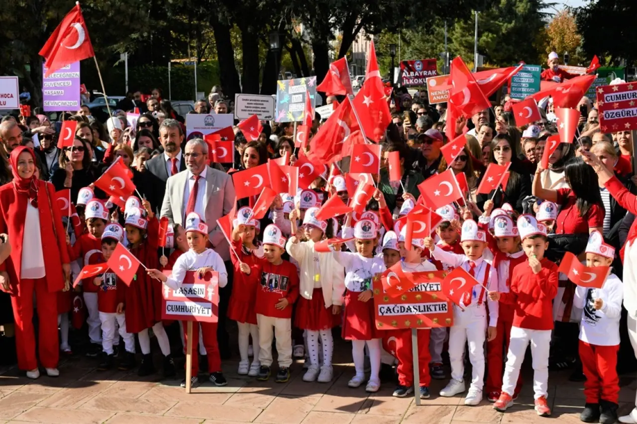 Miniklerin Bayram Coşkusu 3