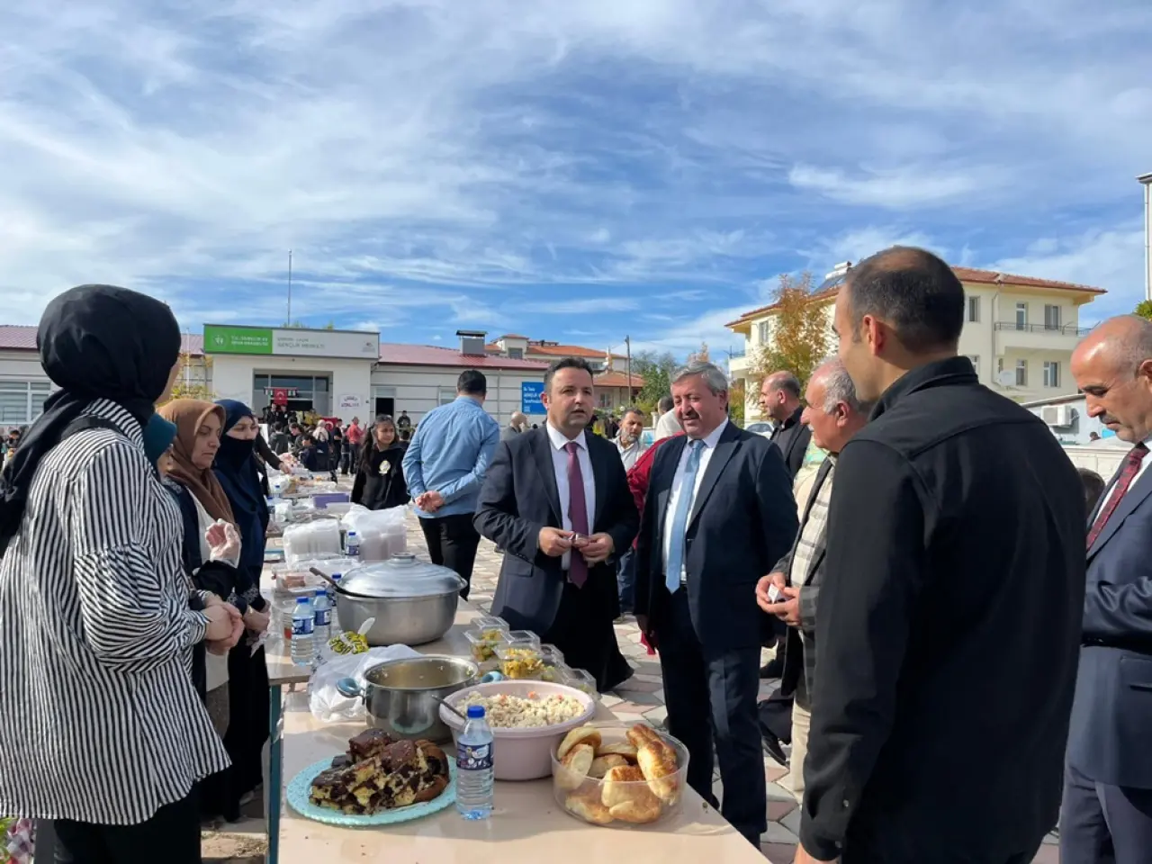 Laçin’de Öğrenciler Filistin Yararına Kermes Açtı 4