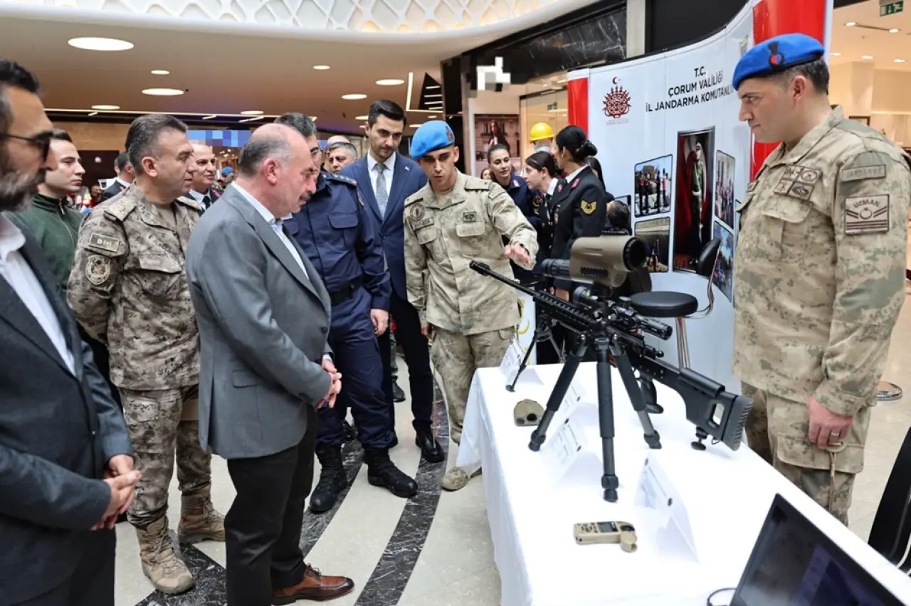 Emniyet ve Jandarma’nın Teçhizatları Sergilendi 2