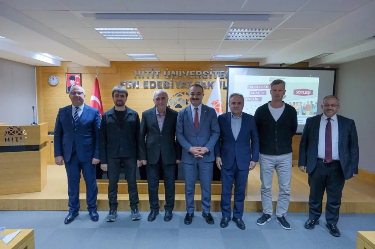 Genç, HİTÜ’de Gençlerle Buluştu 1