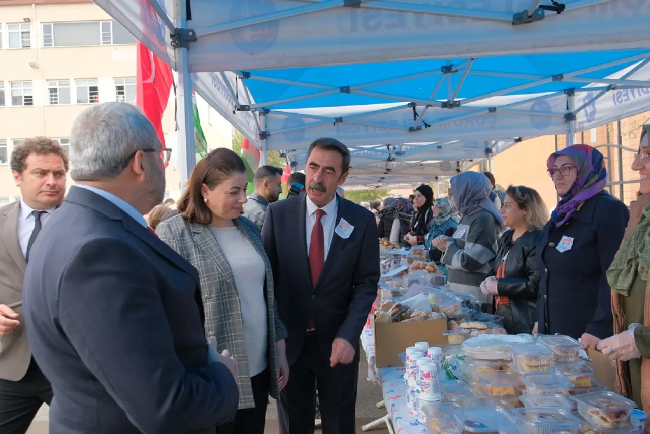 Okullarda Filistin Halkı İçin Kermesler Açıldı 1