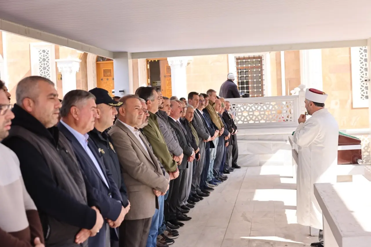 Fikret Yıldırım Toprağa Verildi 2