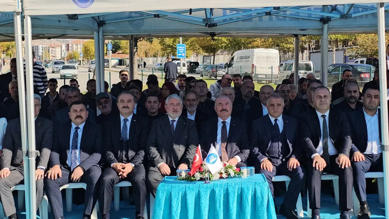 Türk Dünyası Abidesi Açıldı 3