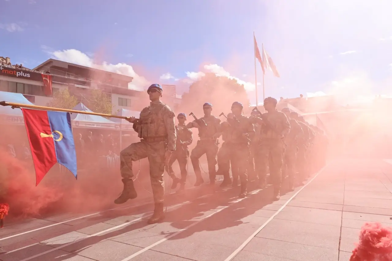 102 Yıllık Gurur 2