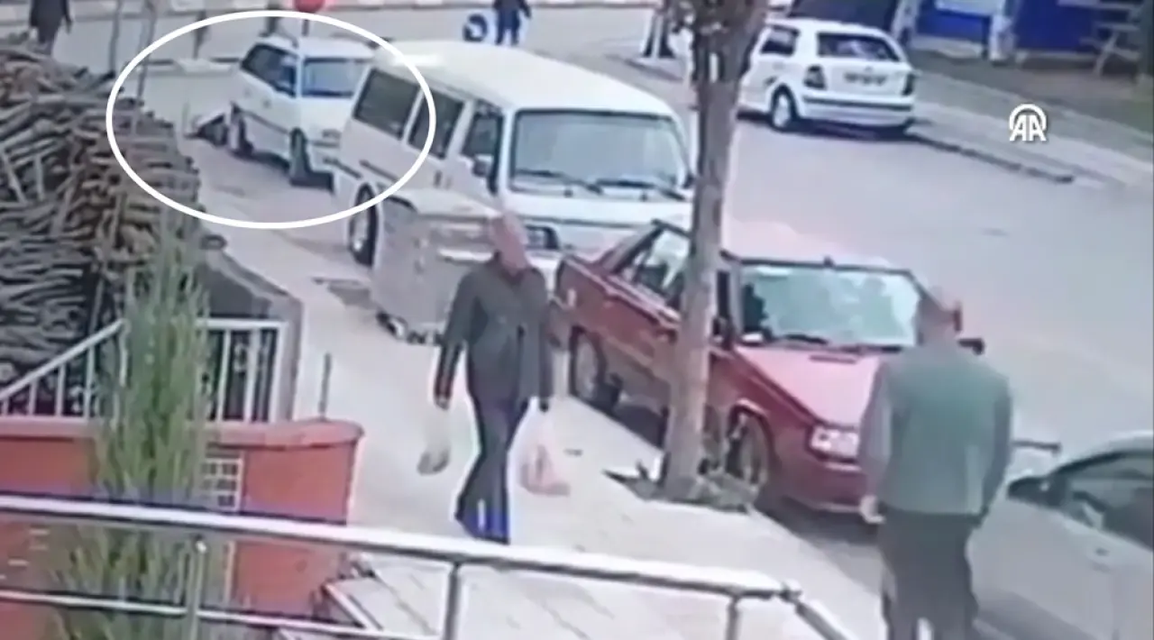 Karşıdan Karşıya Geçerken Araba Çarptı 2