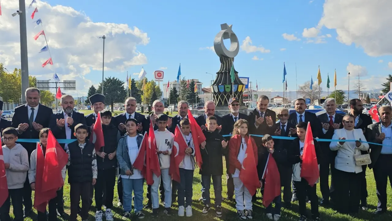 Türk Dünyası Abidesi Açıldı 4