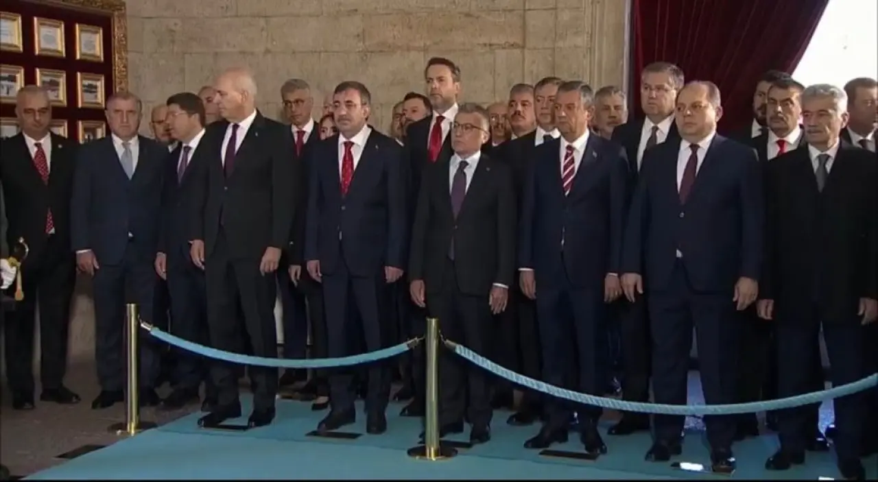 Ahlatcı, Erdoğan ile Anıtkabir'de 4