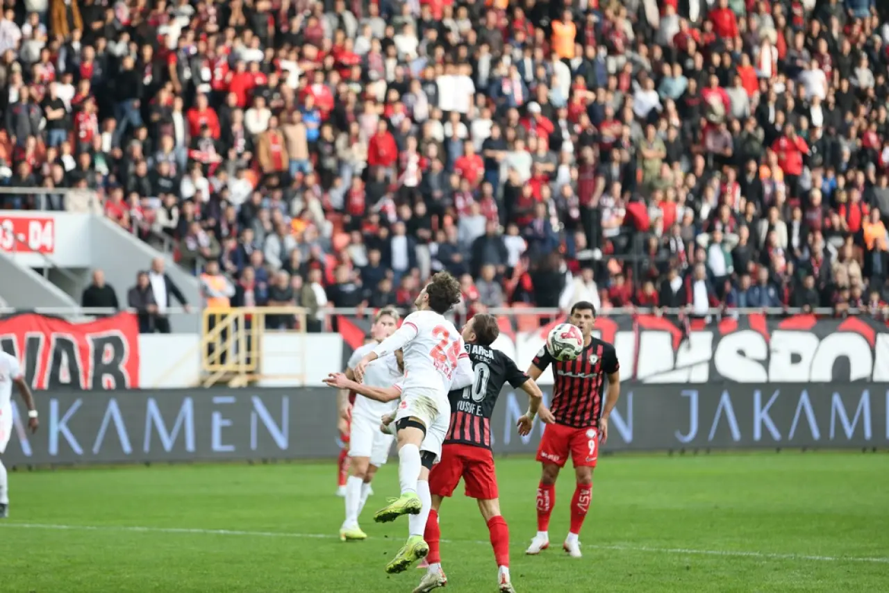 Zirve Yolunda Evde Kritik Kayıp 4