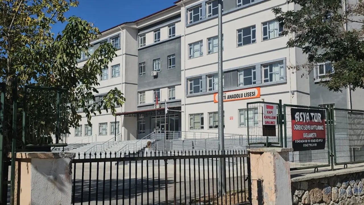 Lise Öğrencileri Tavuk Dönerden Zehirlendi 2
