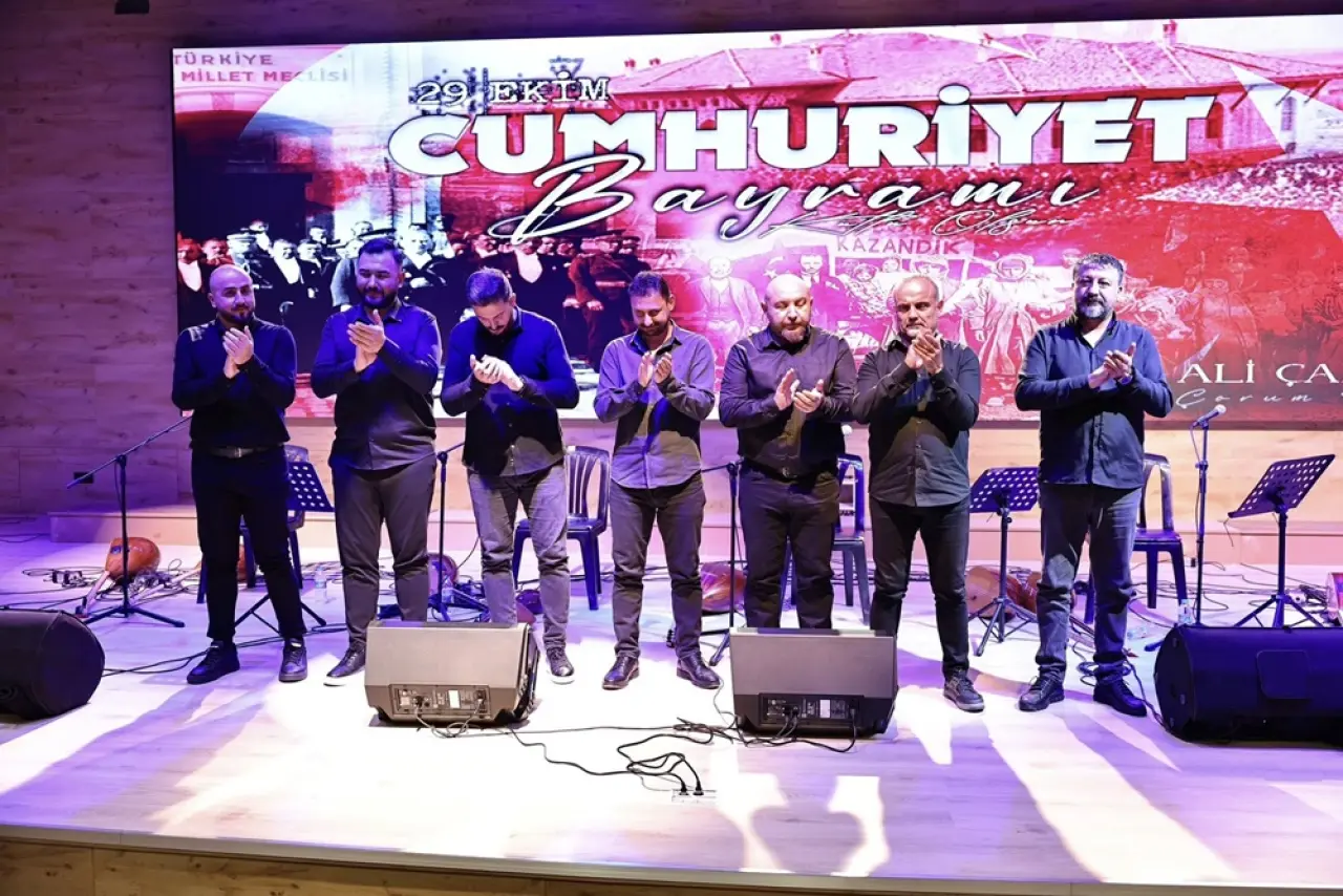 Cumhuriyet Sevgisi Bağlama Ezgileriyle Buluştu 5