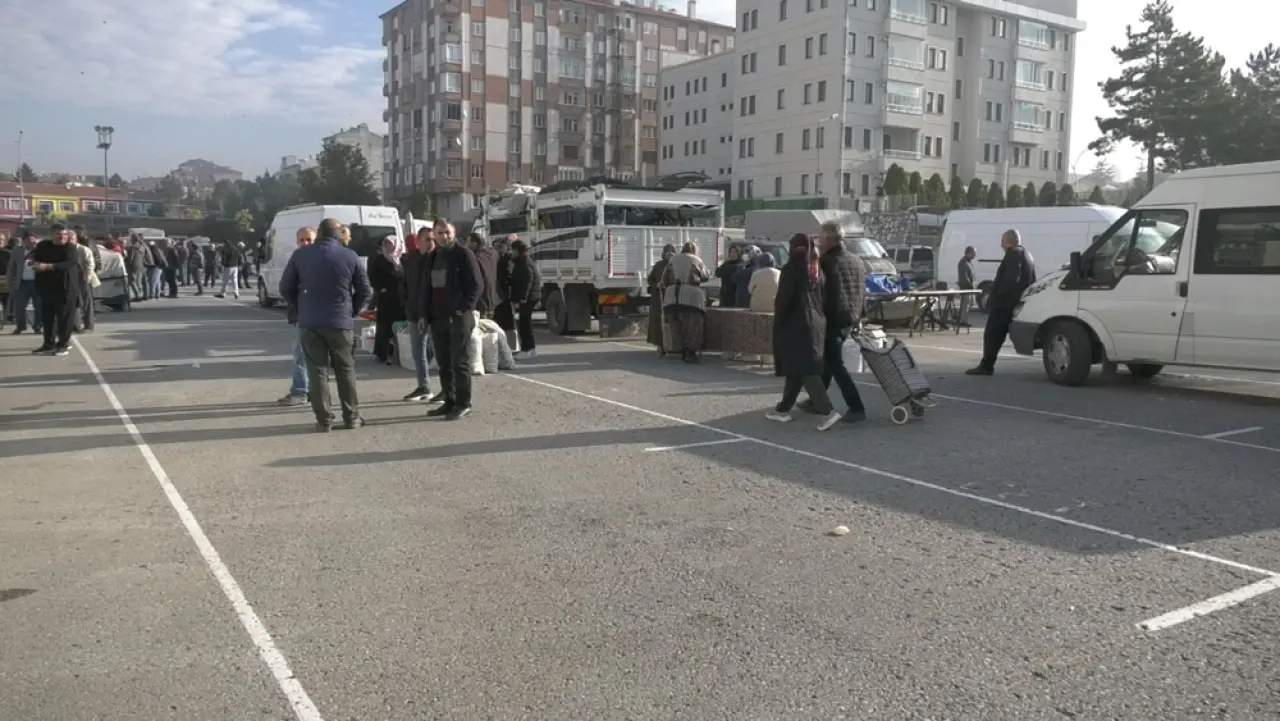Gerilim Tırmanıyor, Pazarcılar Tezgah Açmadı 2