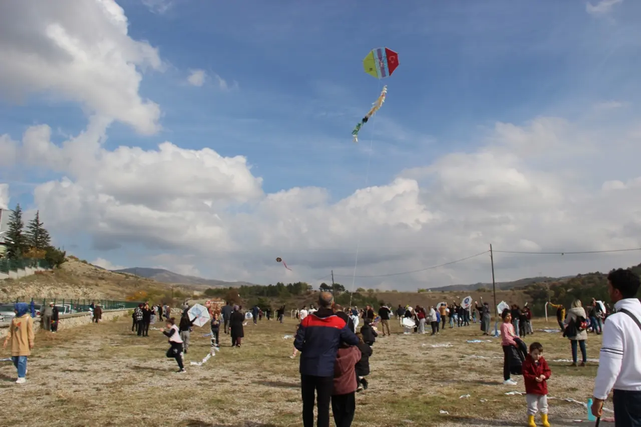 Cumhuriyet Coşkusu Gökyüzüne Taşındı 5