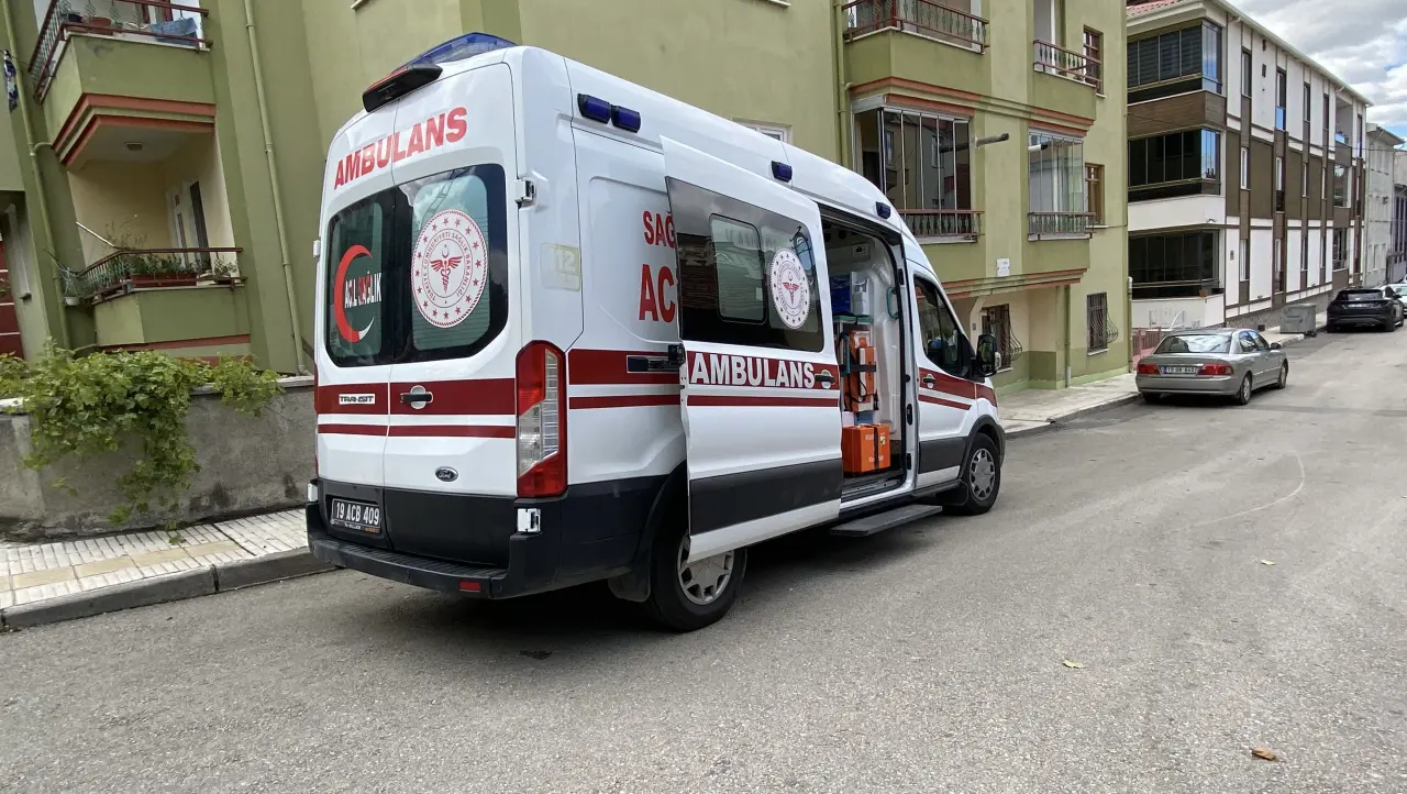 Motosiklet İle Otomobil Çarpıştı 2