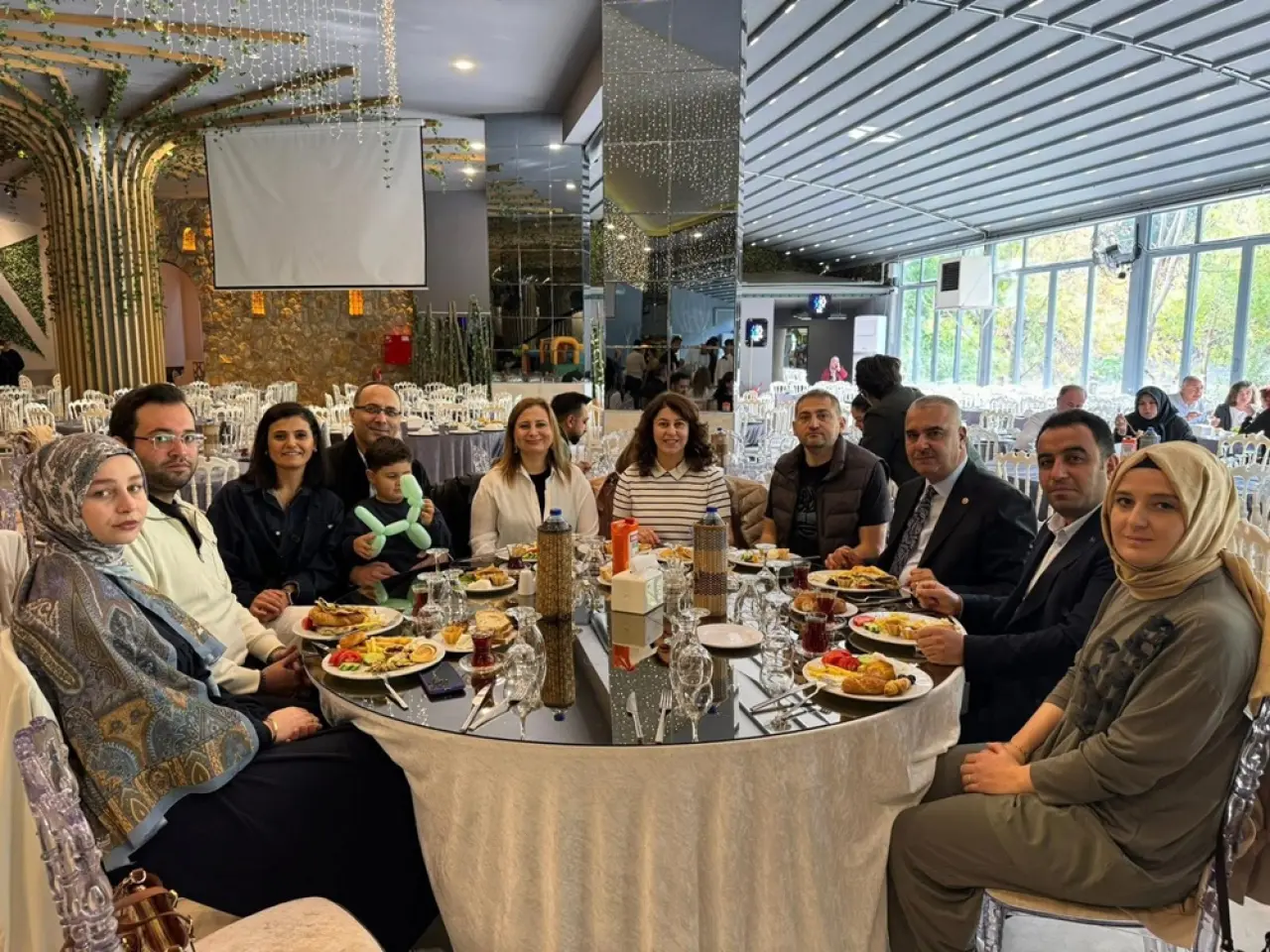 Ahlatcı: Gayemiz İnsana Dokunmak 3