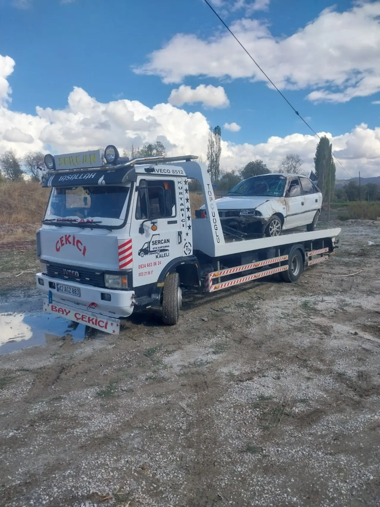 Otomobil, Köprüden Tarlaya Uçtu: 2 Yaralı 2