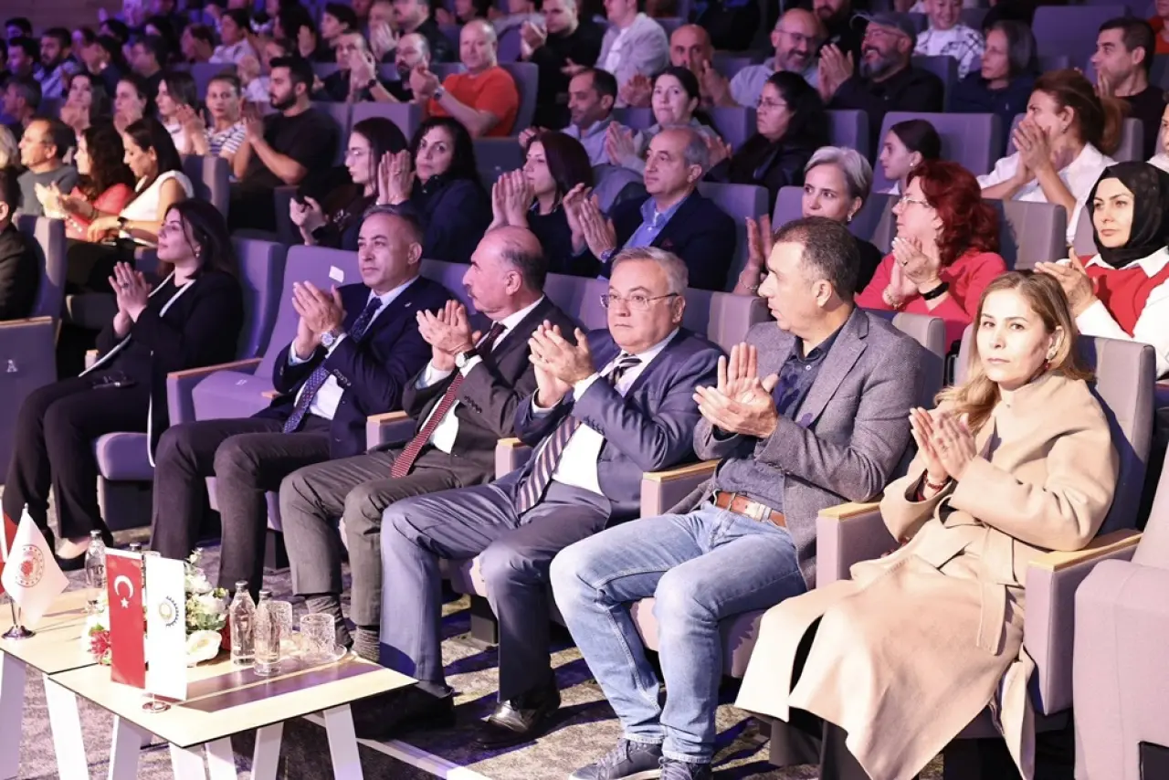 Cumhuriyet Sevgisi Bağlama Ezgileriyle Buluştu 2